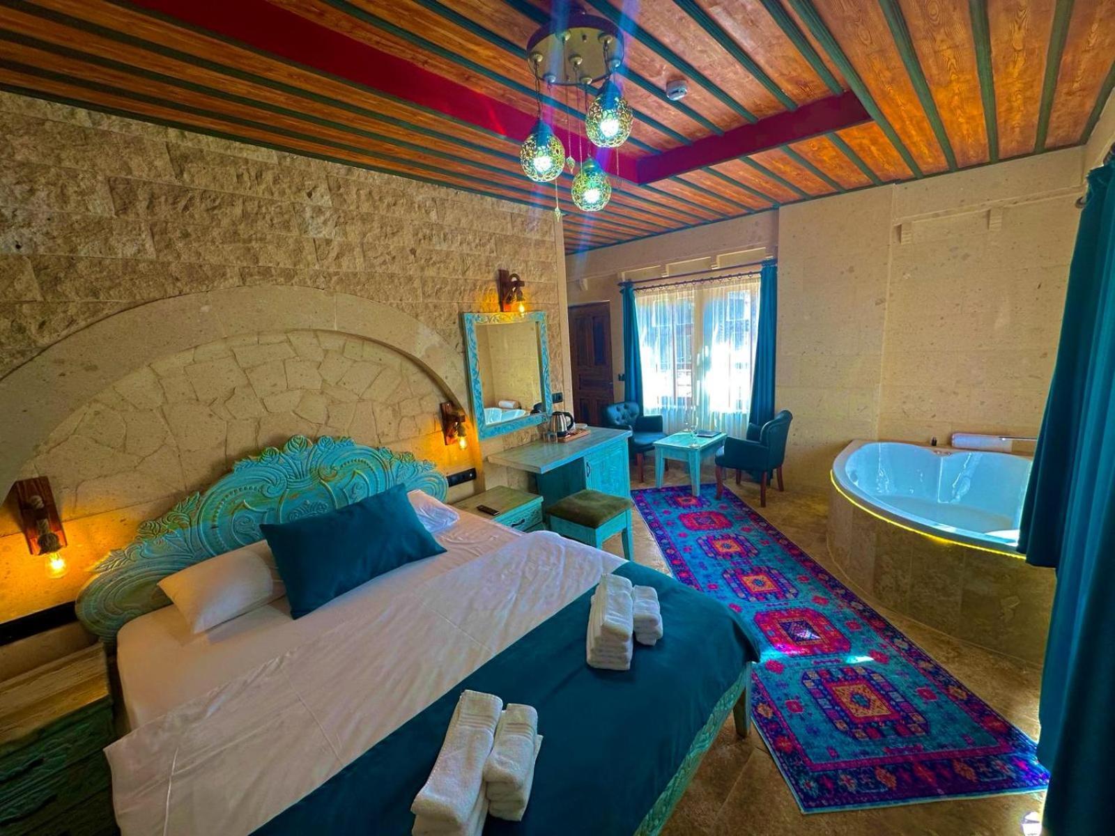 Gemosa Cappadocia Hotel อูร์กุบ ภายนอก รูปภาพ